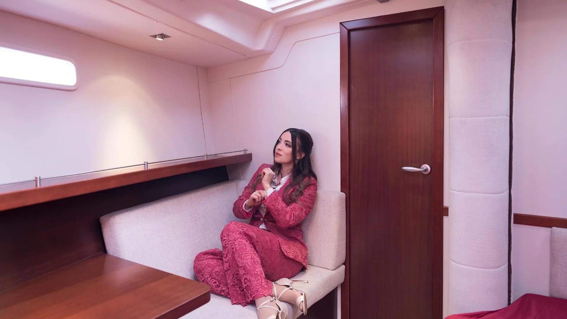 Hop Aboard! Sailing Excursion Included In Venice Botel