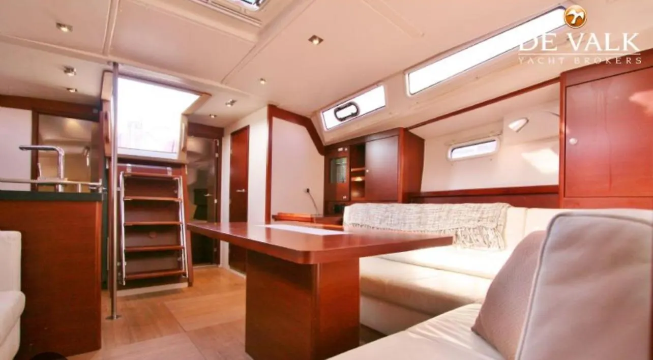 Botel Hop Aboard! Sailing Excursion Included In Venice