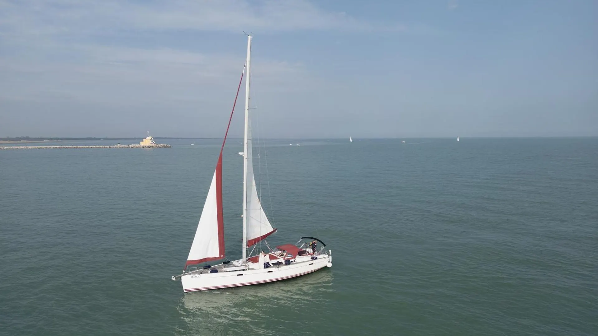 Botel Hop Aboard! Sailing Excursion Included In Venice